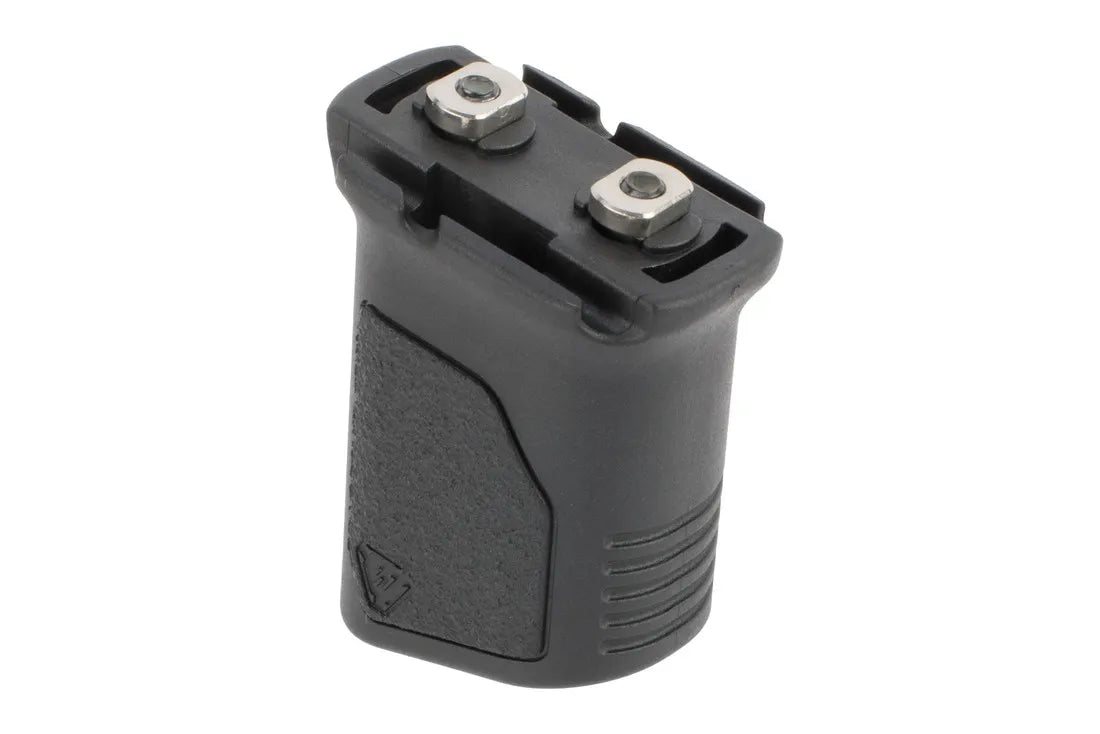 STRIKE INDUSTRIES ANGLED VERTICAL GRIP WITH CABLE MANAGEMENT SHORT, BLACK